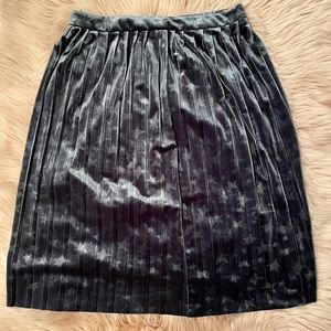 SUGAR + LIPS blueish grey metallic pleated skirt